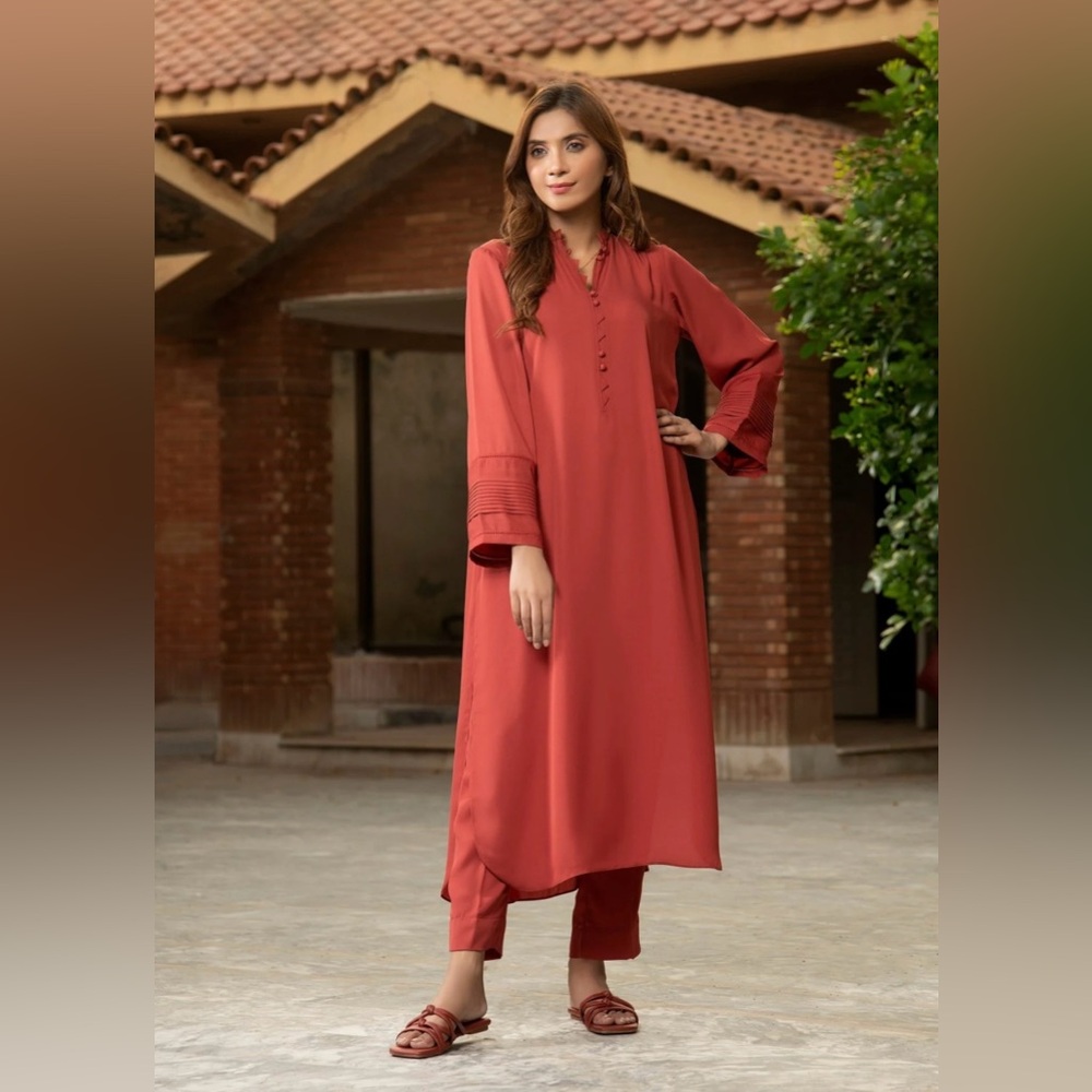 Solid Colored Pakistani Outfit- Ramadan Basics - image 2